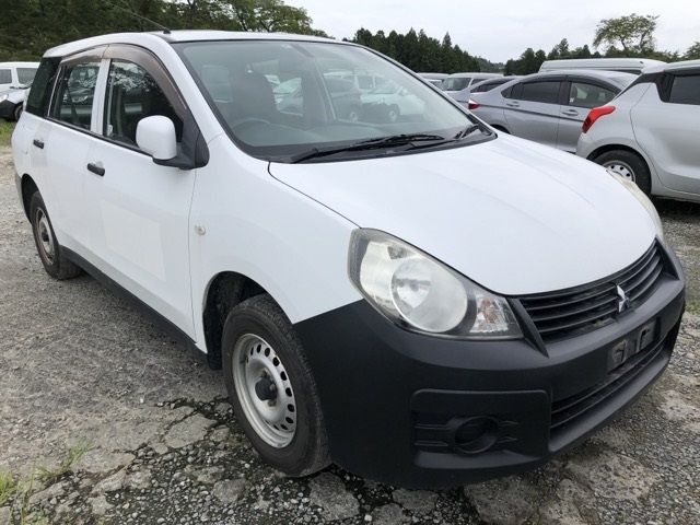 38 Mitsubishi Lancer van CVZNY12 2014 г. (ARAI Sendai)